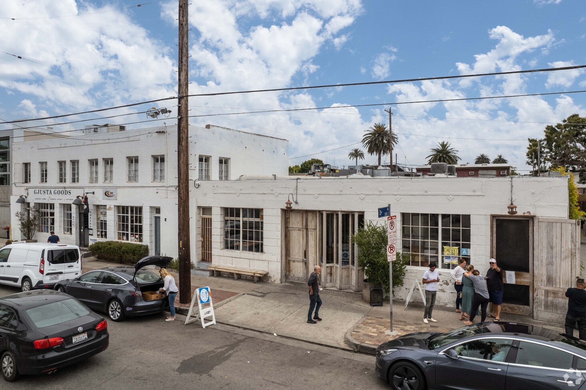 320-324 Sunset Ave, Venice, CA for Rent