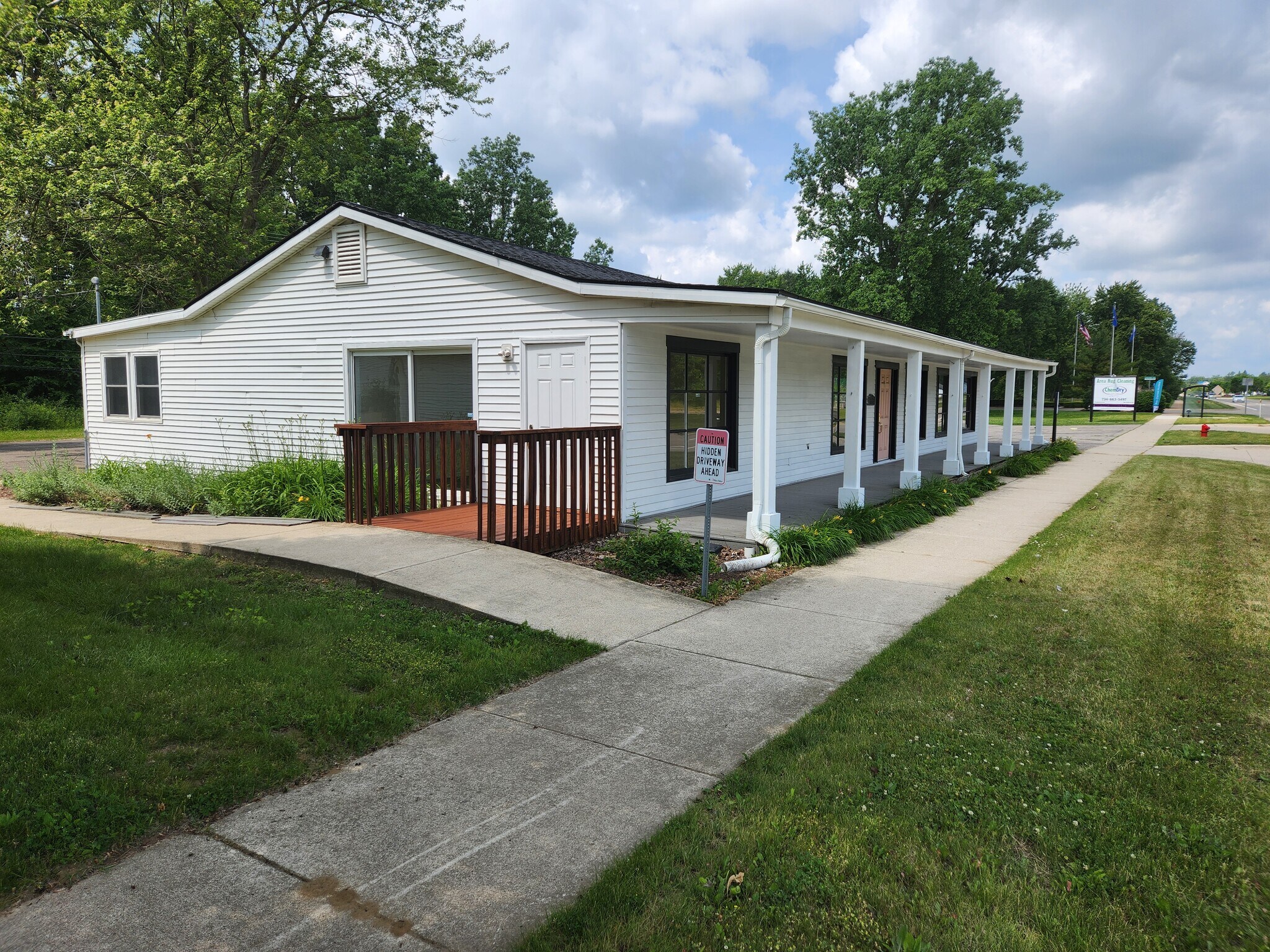 6585 Jackson Rd, Ann Arbor, MI for Rent