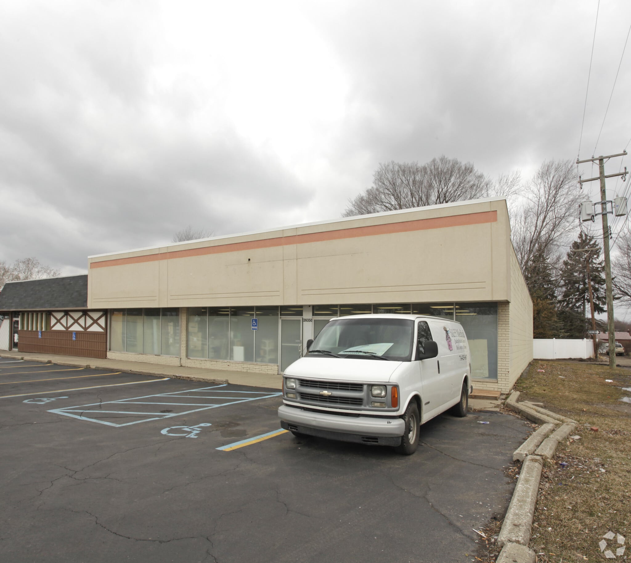 28350 Joy Rd, Livonia, MI for Sale