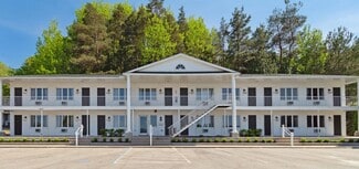 Petoskey, MI Hospitality - 2445 Charlevoix Ave