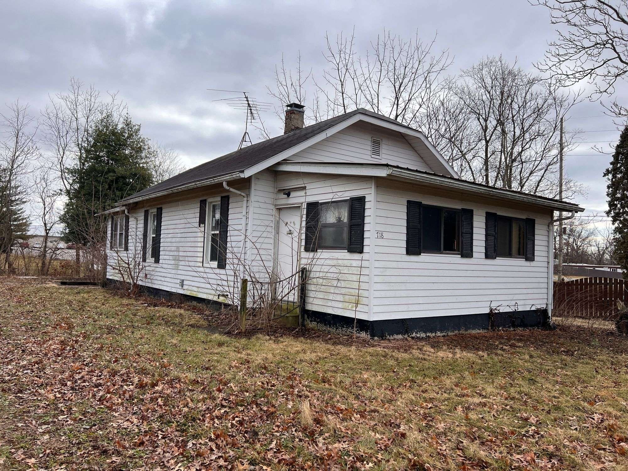 718 N Illinois St, Tilden, IL for Sale