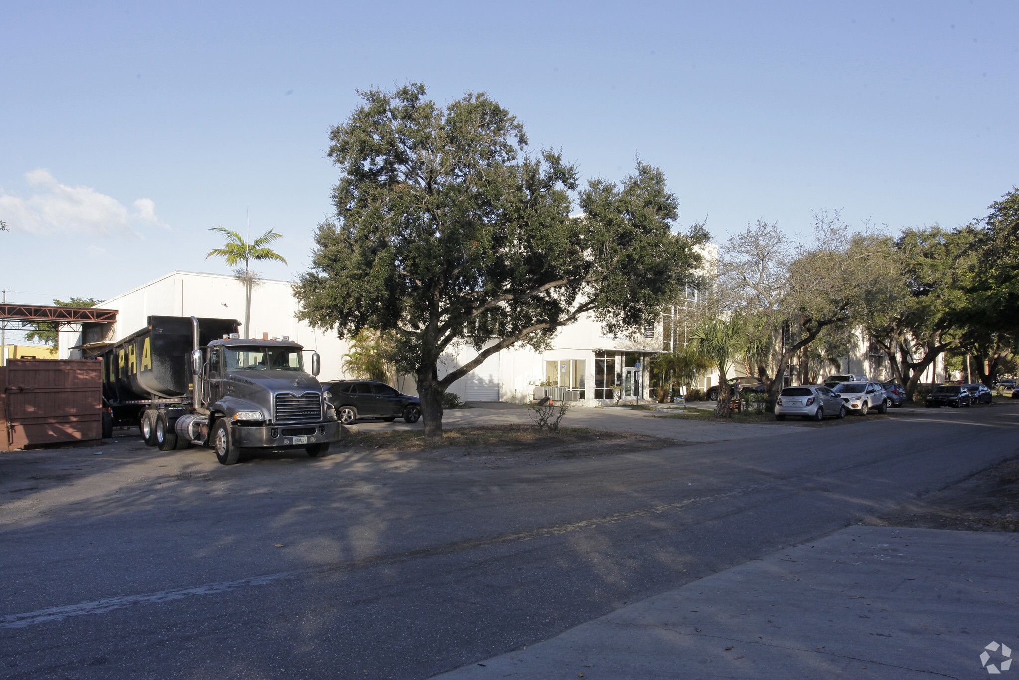 601 NW 12th Ave, Pompano Beach, FL for Sale