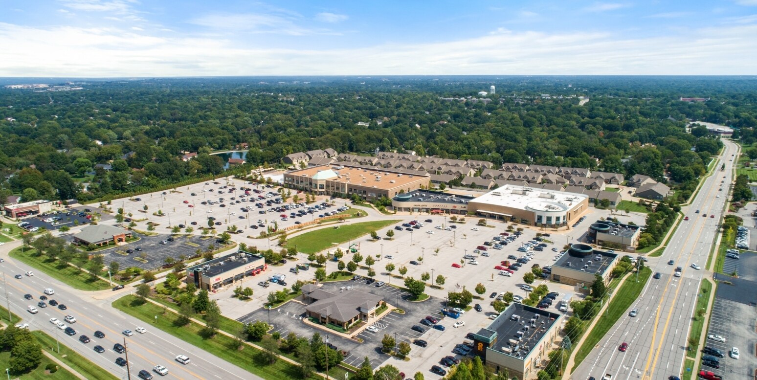 15809-15817 Fountain Plaza Dr, Chesterfield, MO for Rent