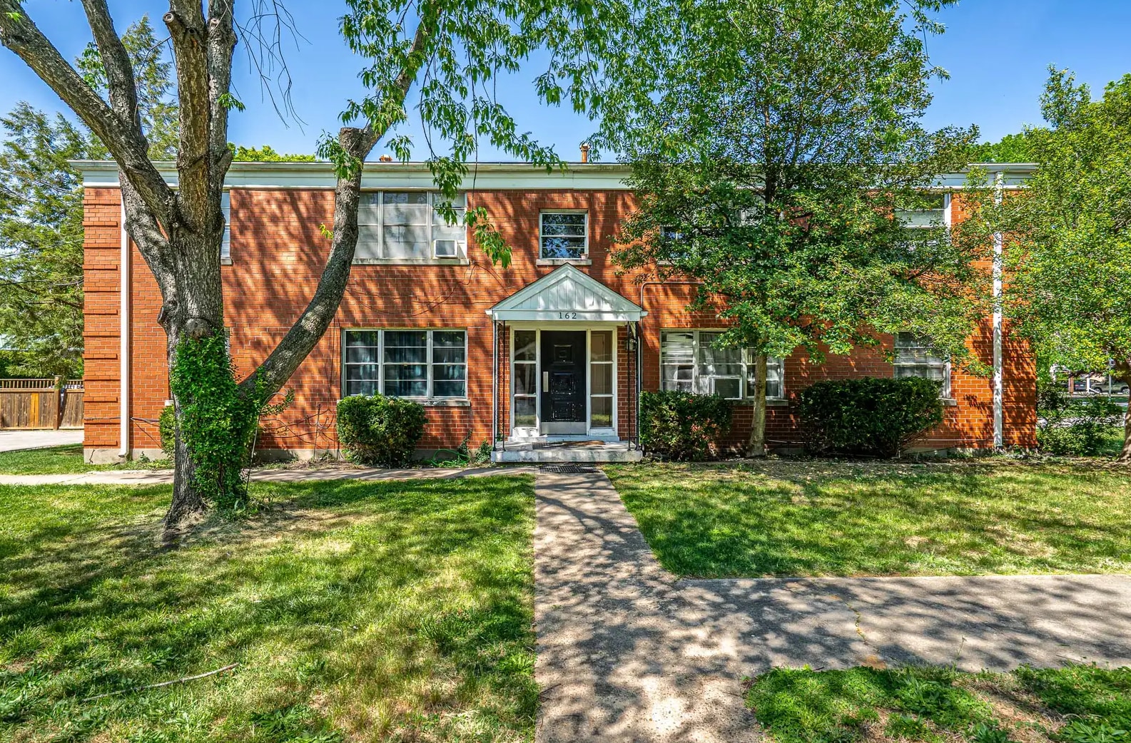 162 Thierman Ln, Louisville, KY for Sale