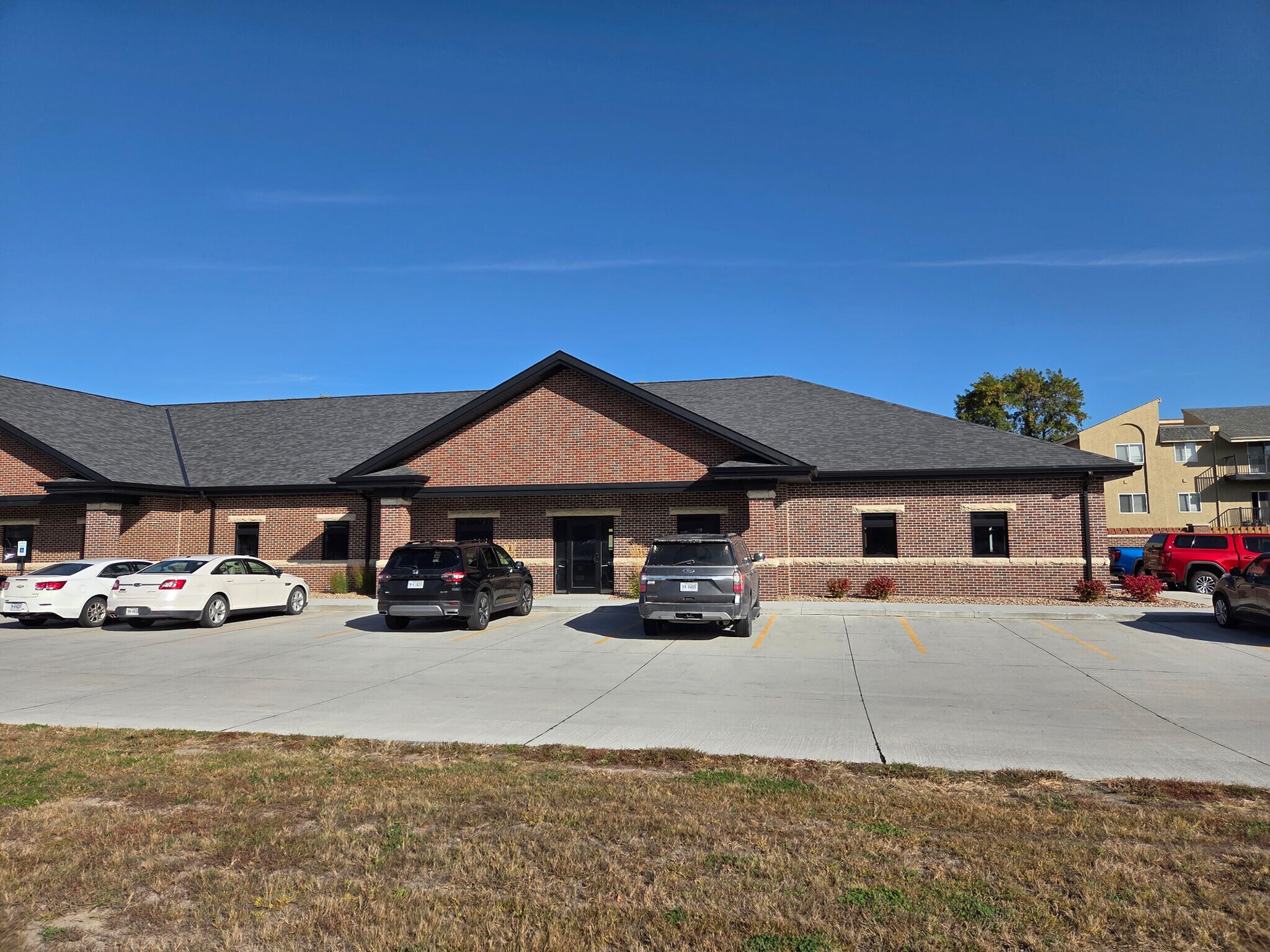 1915 N Webb Rd, Grand Island, NE for Sale