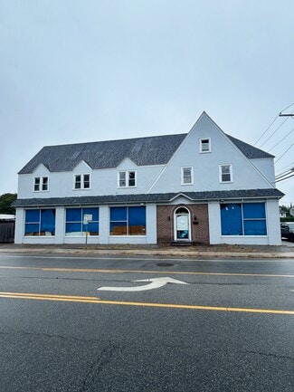 Bay Shore, NY Storefront Retail/Office - 193 W Main St