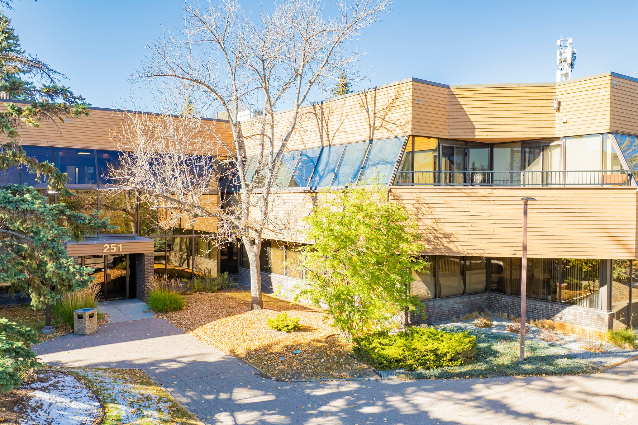 251 Midpark Blvd SE, Calgary, AB for Rent