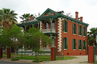 San Antonio, TX Storefront Retail/Office - 635 S Presa St