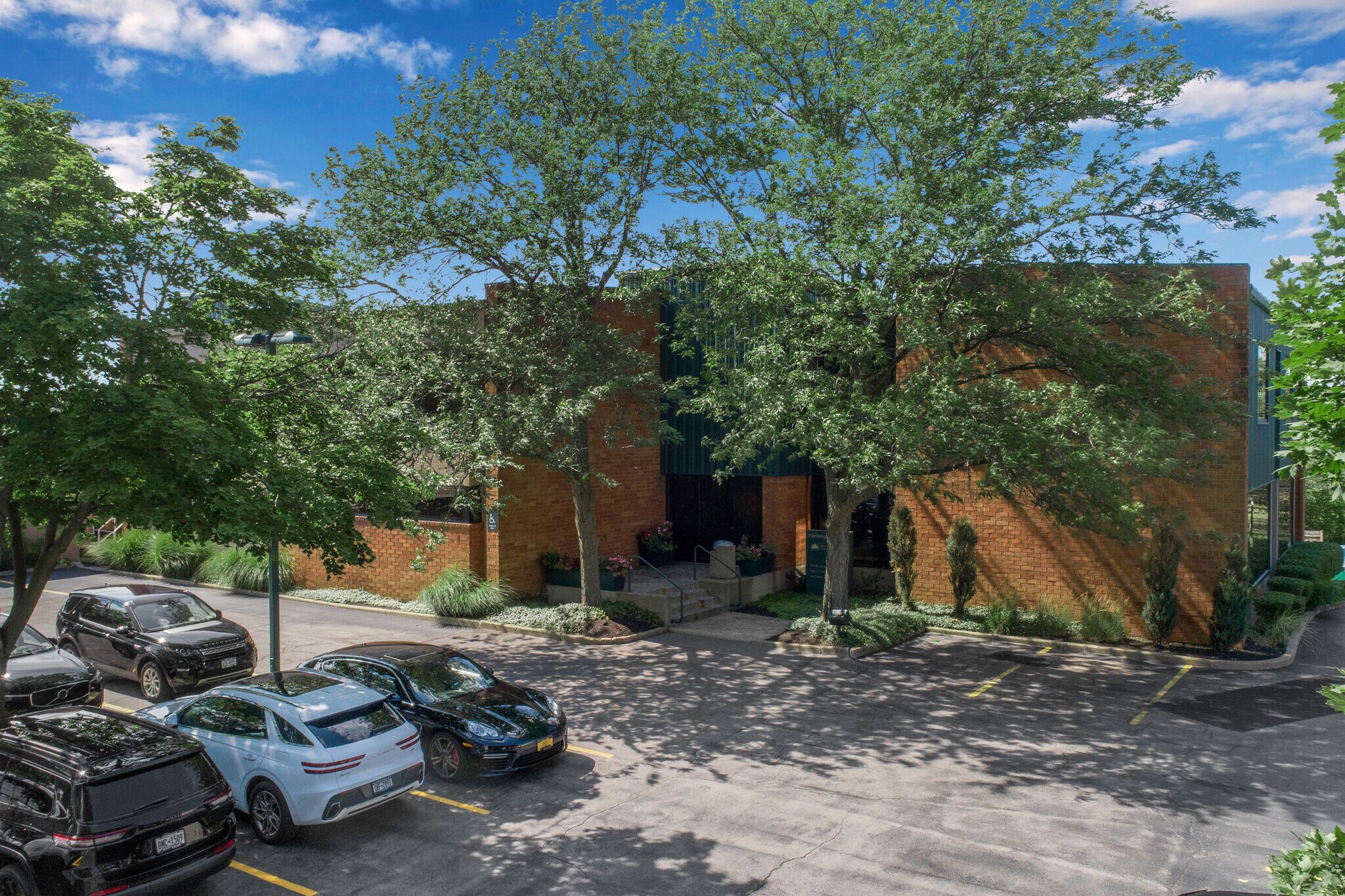 5166 Main St, Williamsville, NY for Rent
