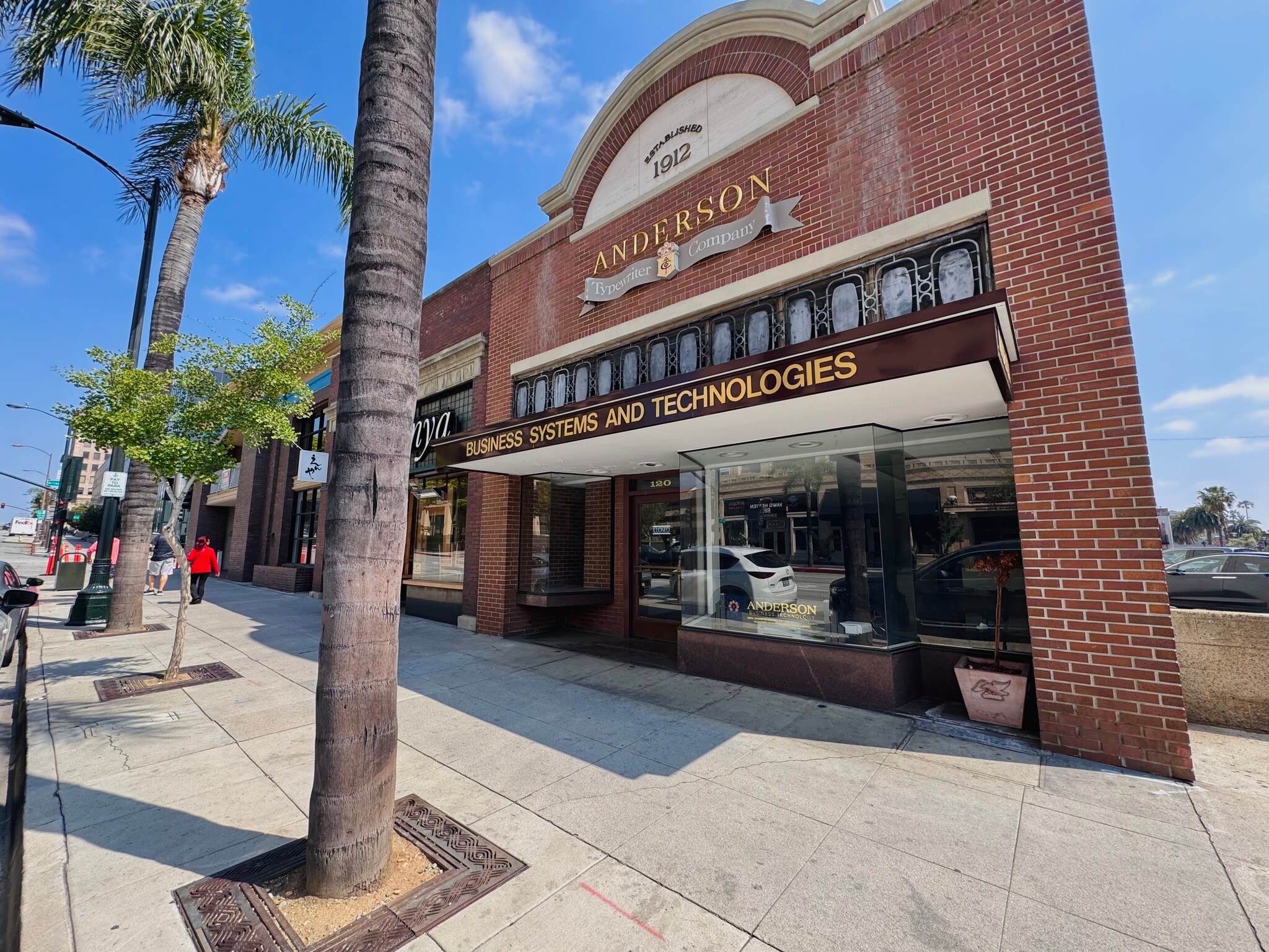 118 E Colorado Blvd, Pasadena, CA for Rent