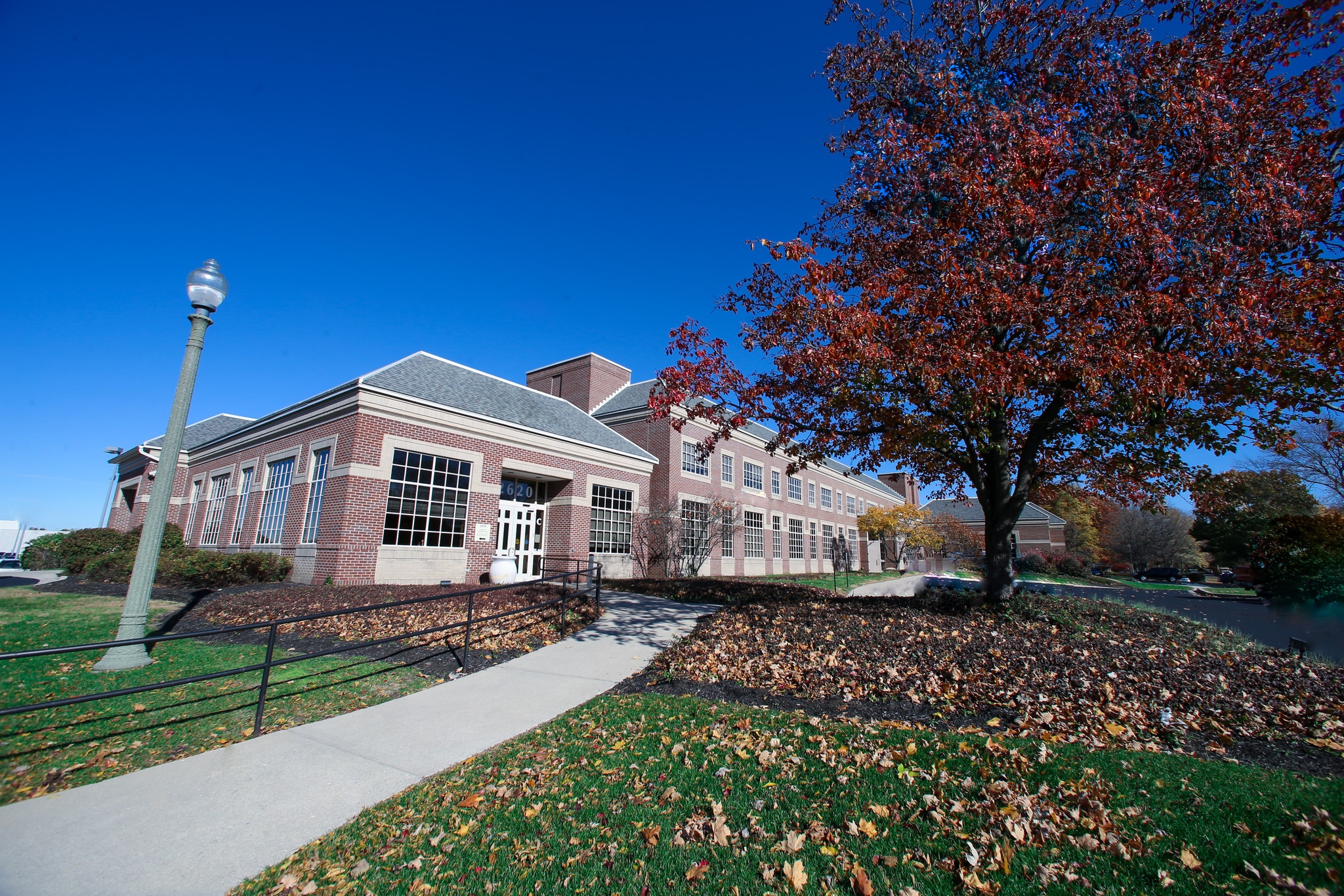 2620 Kessler Blvd E, Indianapolis, IN for Rent