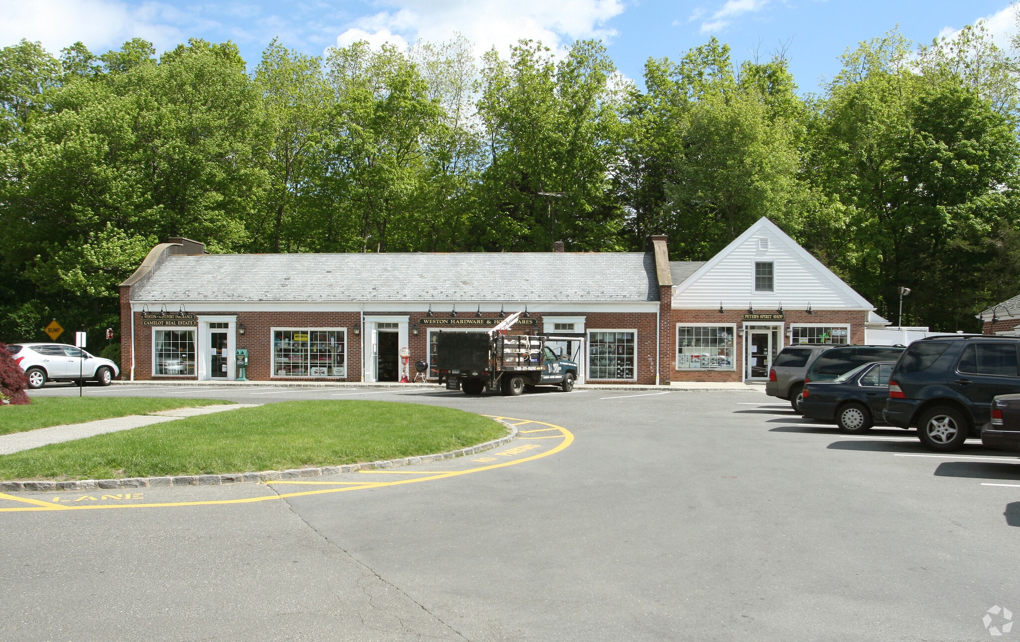 190 Weston Rd, Weston, CT for Rent