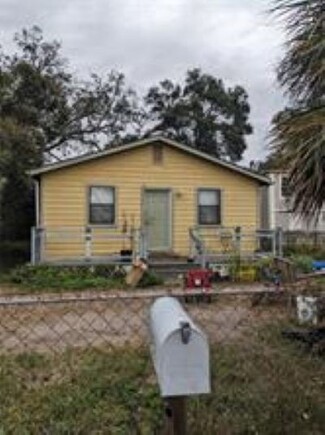 Tampa, FL Residential Income - 2412 E Dr Martin Luther King Jr Blvd