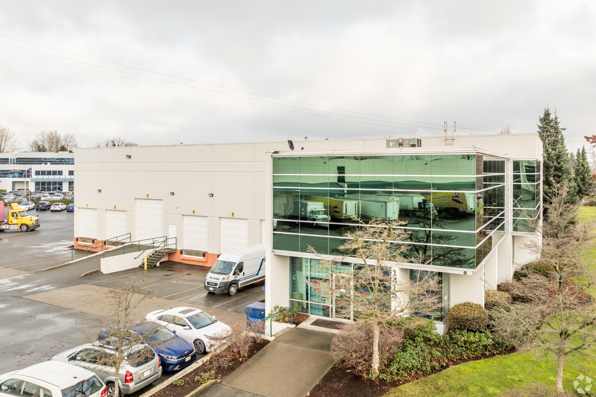 1405-1415 Cliveden Av, Delta, BC for Rent