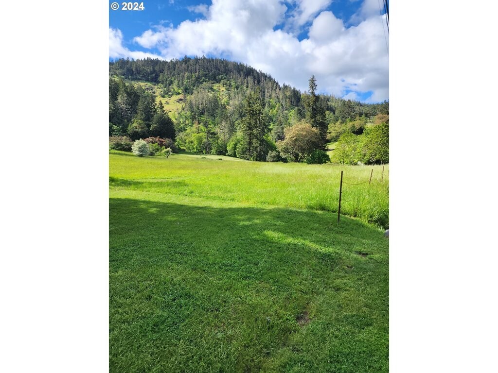 0 NE Orchard Dr, Myrtle Creek, OR for Sale