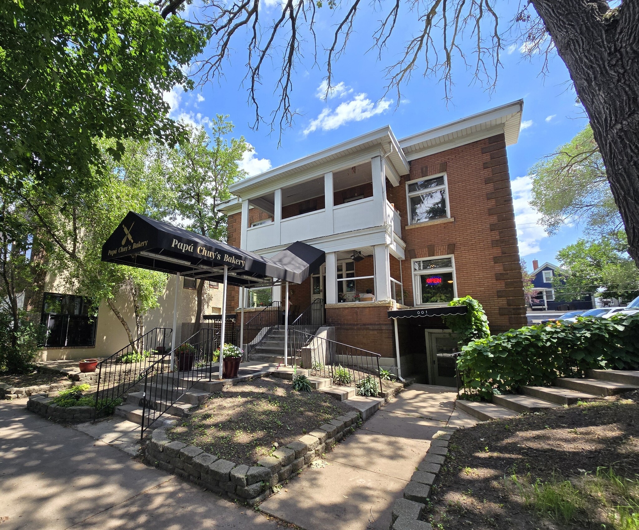 2409 S Lyndale Ave, Minneapolis, MN for Sale