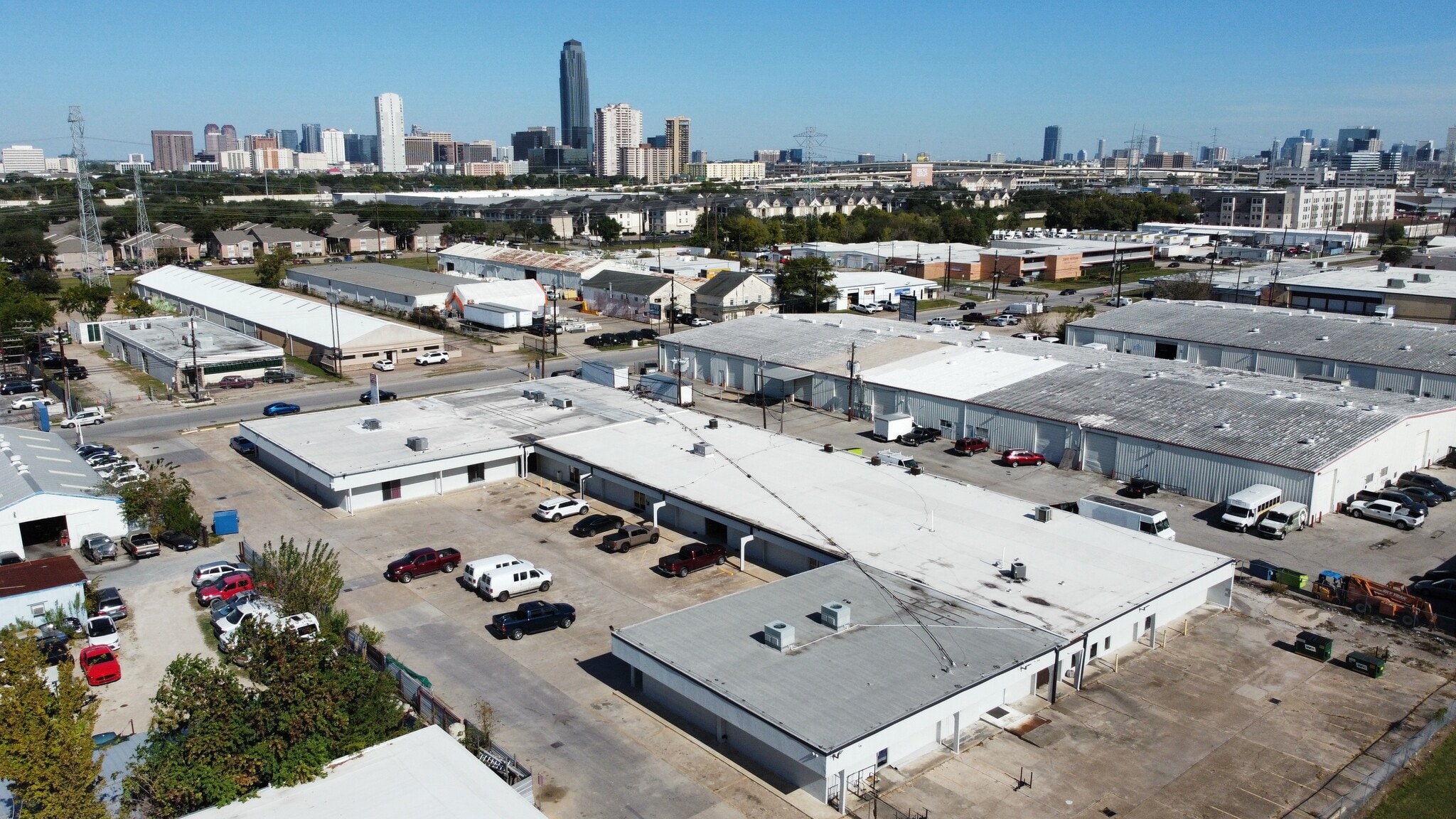 5325 Glenmont Dr, Houston, TX for Rent