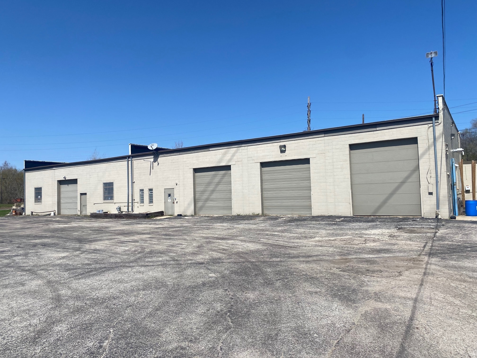6333 N Teutonia Ave, Milwaukee, WI for Rent