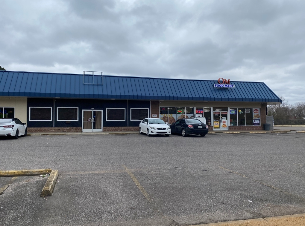 6347-6359 E Navy Rd, Millington, TN for Sale