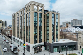 Chicago, IL Retail - 4611 N Broadway St Chicago, IL Retail - 4611 N Broadway St