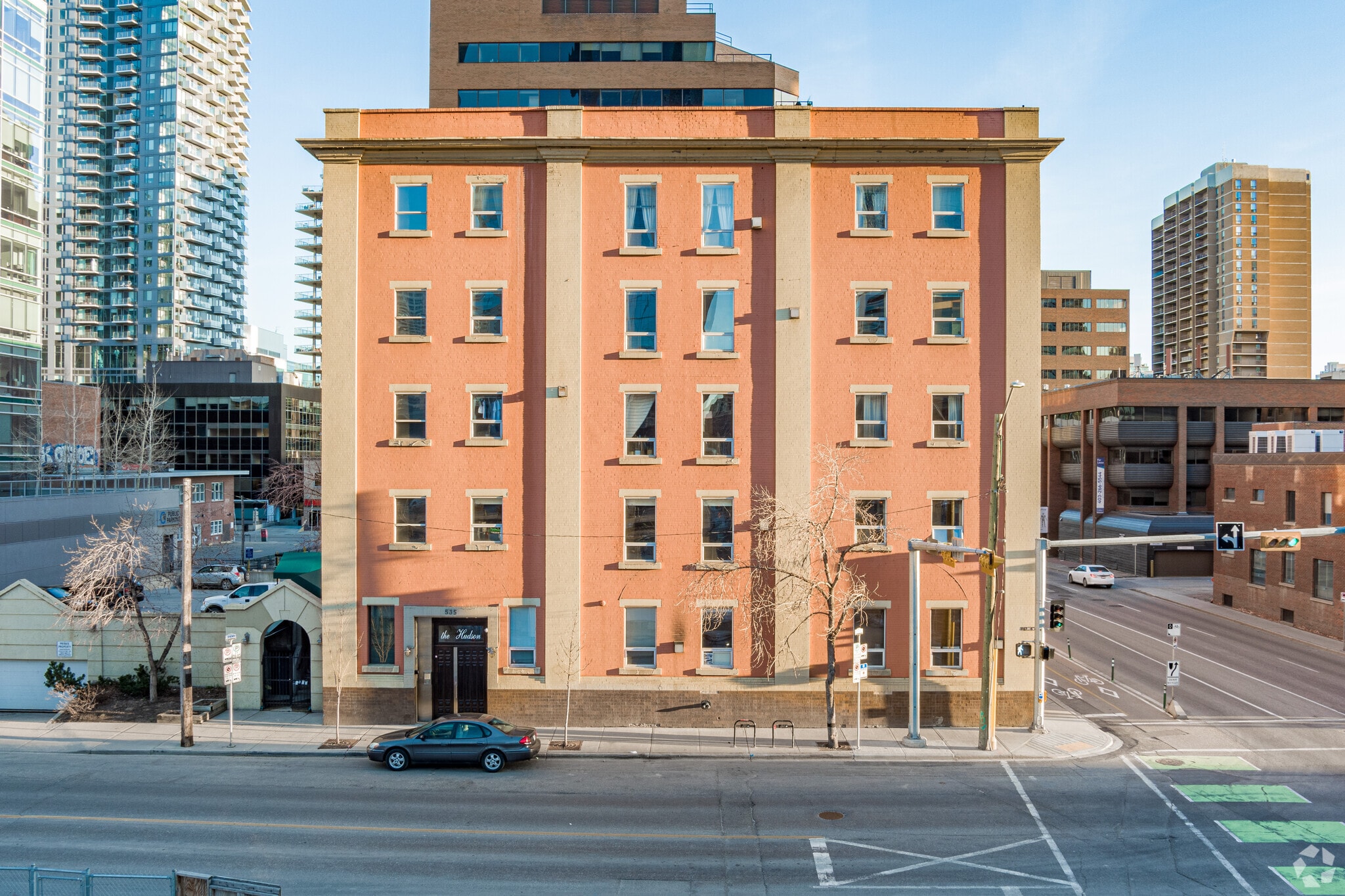 535 10th Ave SW, Calgary, AB for Rent