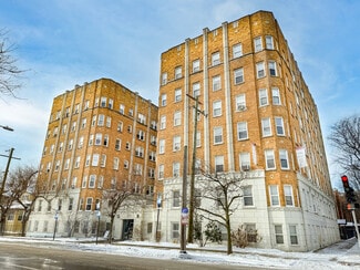 Chicago, IL Apartments - 6748-6750 N Ashland Ave