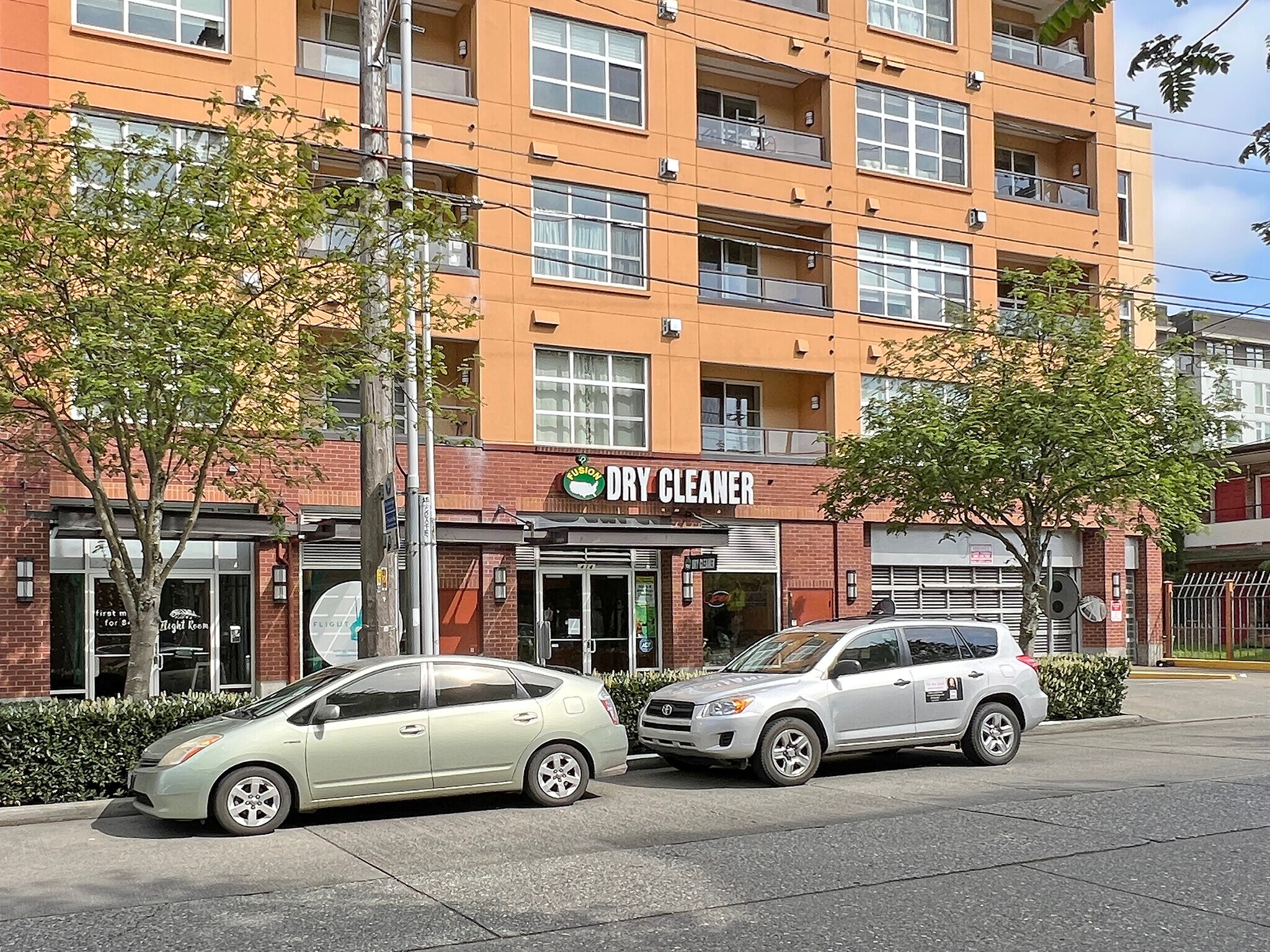 414 NE 70th St, Seattle, WA for Sale