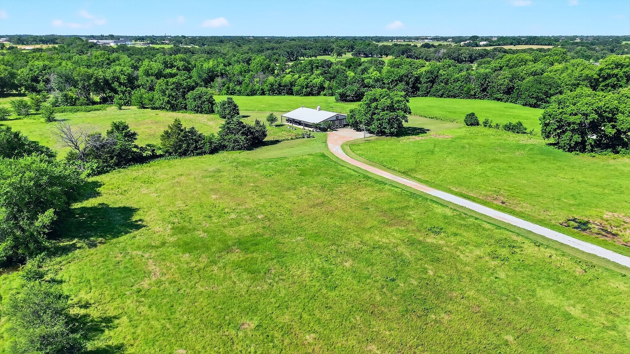 12041 Bell Rd, Pilot Point, TX for Sale