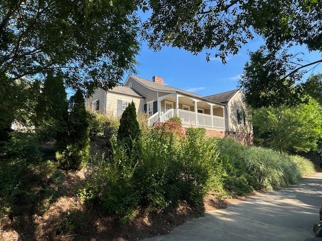 790 Market St, Woodstock, GA for Rent