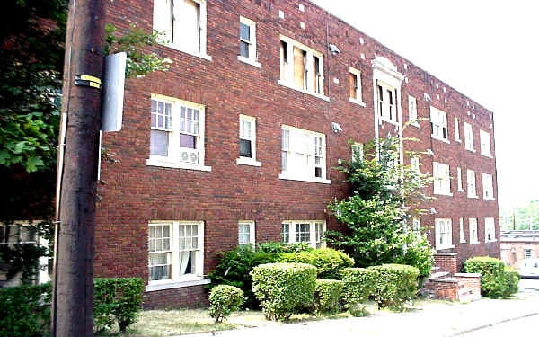 1832 Willowhurst Rd, Cleveland, OH for Sale