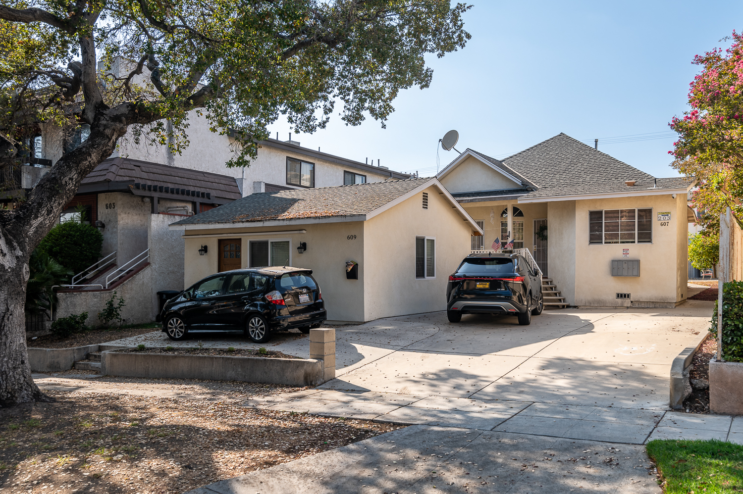 607 E Olive Ave, Burbank, CA for Sale