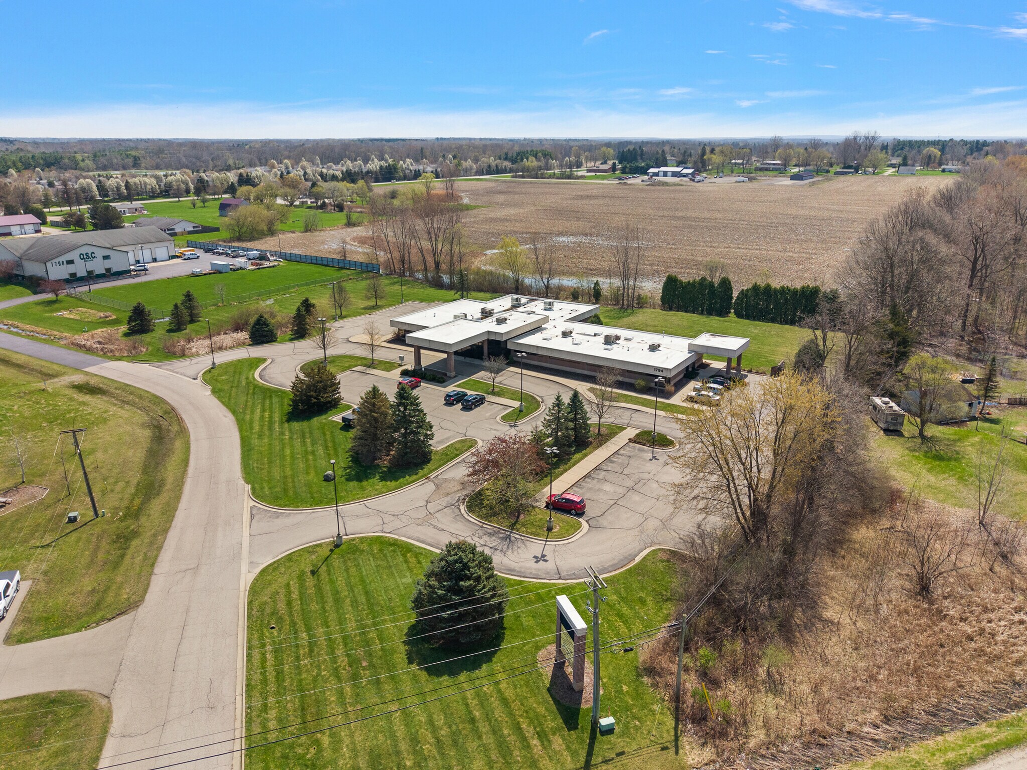 1794 N Lapeer Rd, Lapeer, MI for Sale