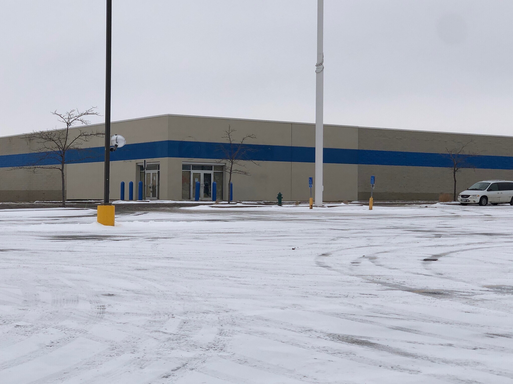 2120 Edgewood Rd SW Cedar Rapids, IA 52404 Retail Property for Sale