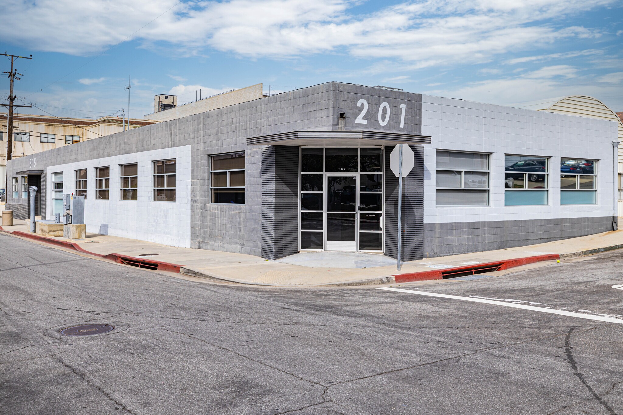 201 Arena St, El Segundo, CA for Rent