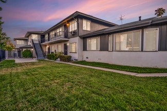North Hollywood, CA Apartments - 13226 Vanowen St