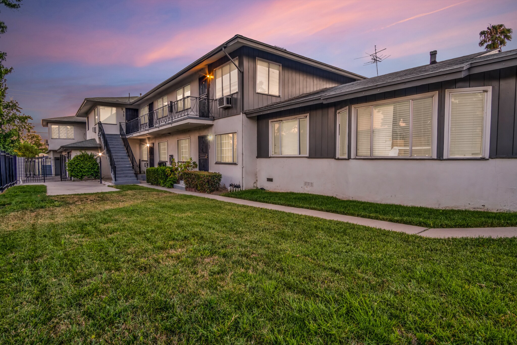 13226 Vanowen St, North Hollywood, CA for Sale
