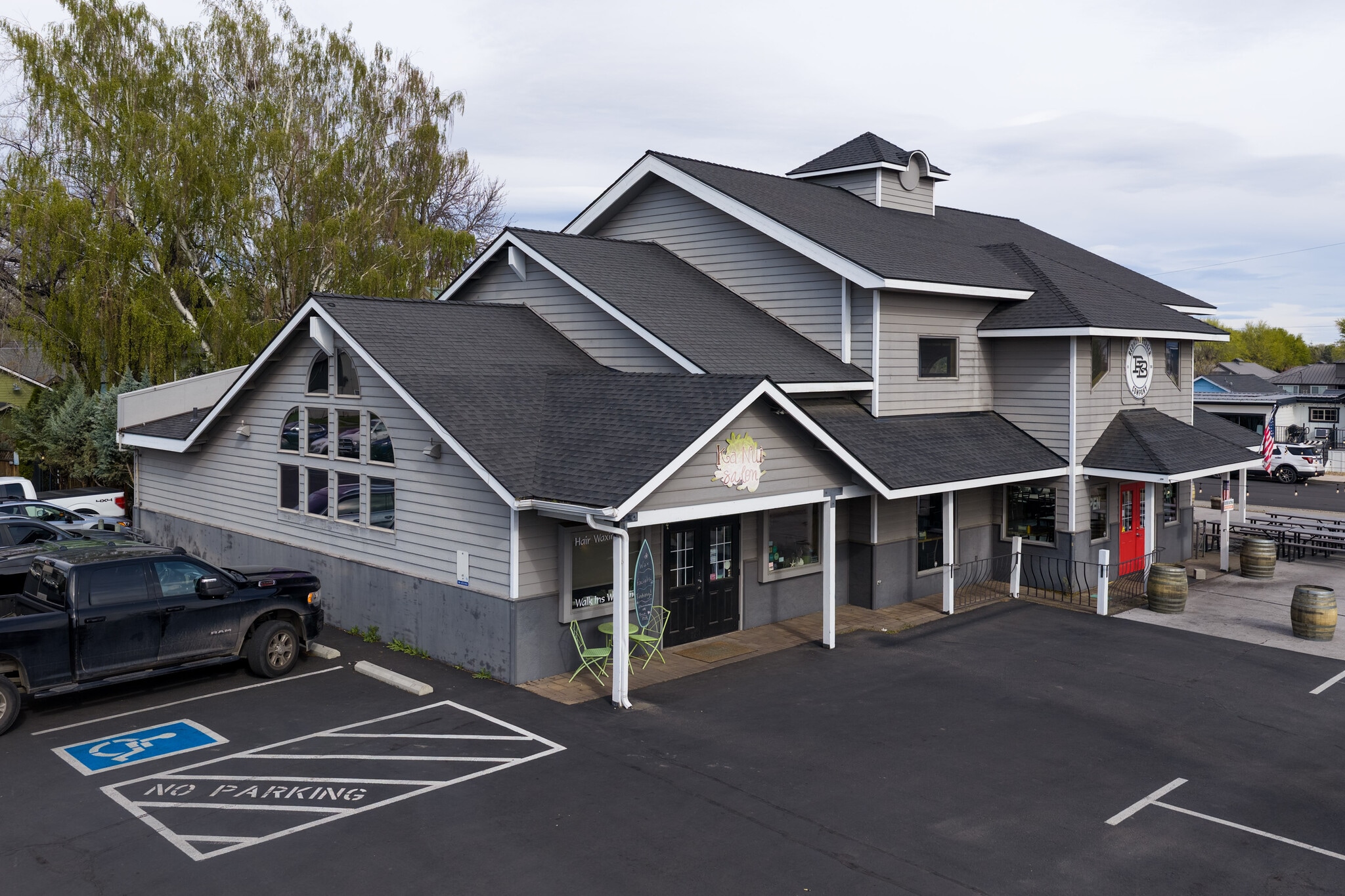 249 NW 6th St, Redmond, OR for Rent