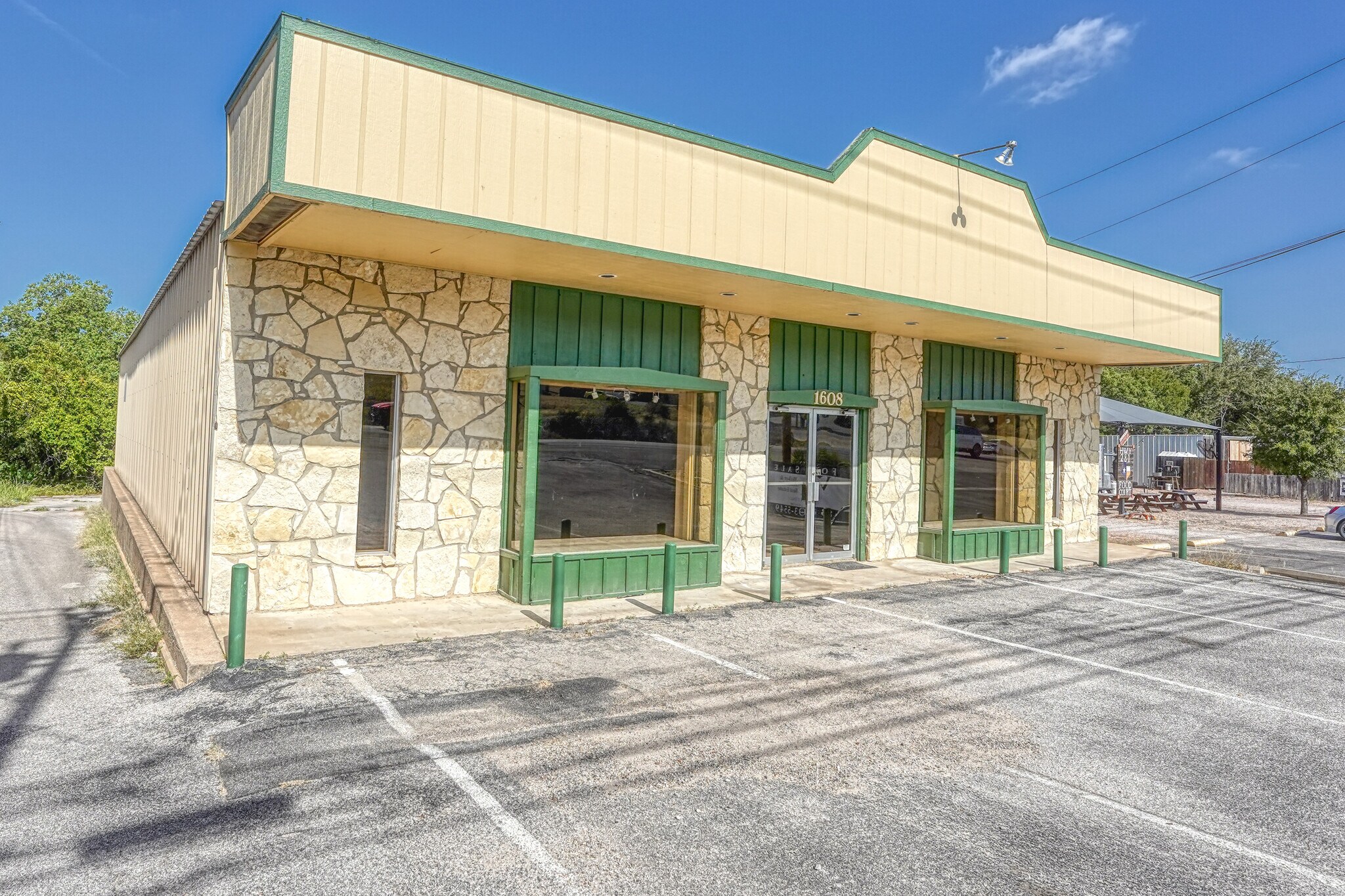 1608 N US Highway 281 Marble Falls, TX 78654 Retail Property for Sale