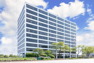 Schaumburg, IL Office, Office/Medical, Office/Retail - 1701 E Woodfield Rd