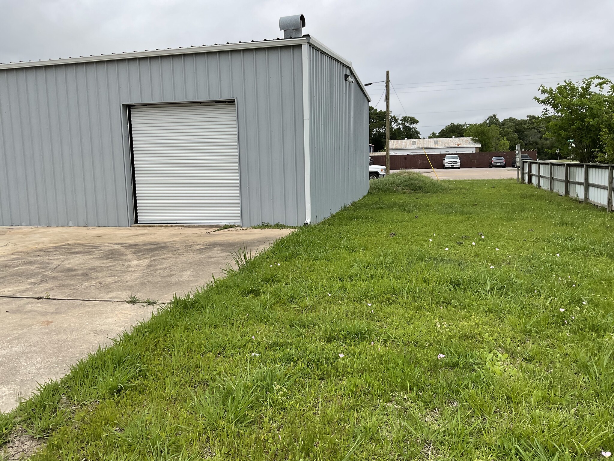 1307 W Main St, La Porte, TX for Sale