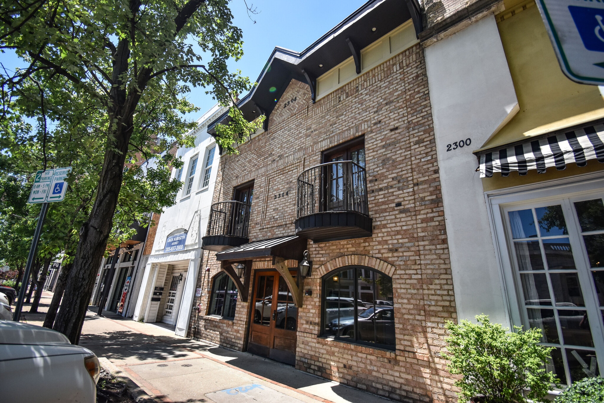 2304 University Blvd, Tuscaloosa, AL for Sale