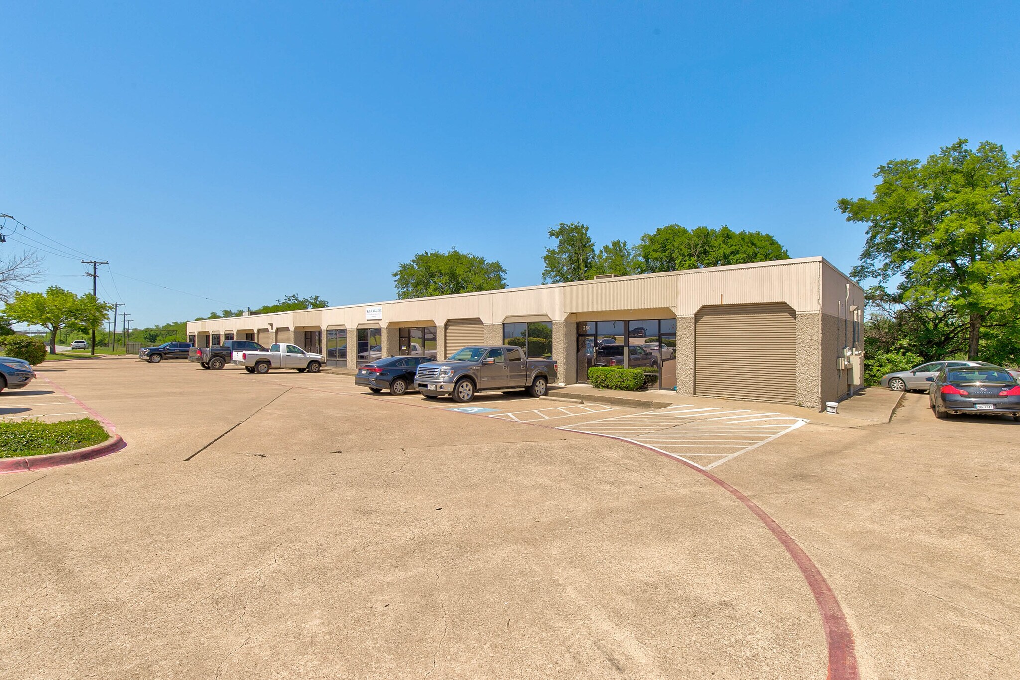 4200 N Main St, Fort Worth, TX for Rent