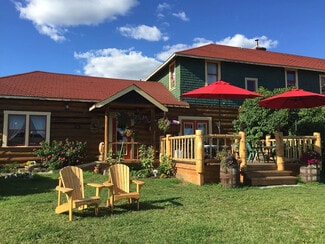 Cariboo, BC Hospitality - 1080 Stack Valley Rd Cariboo, BC Hospitality - 1080 Stack Valley Rd