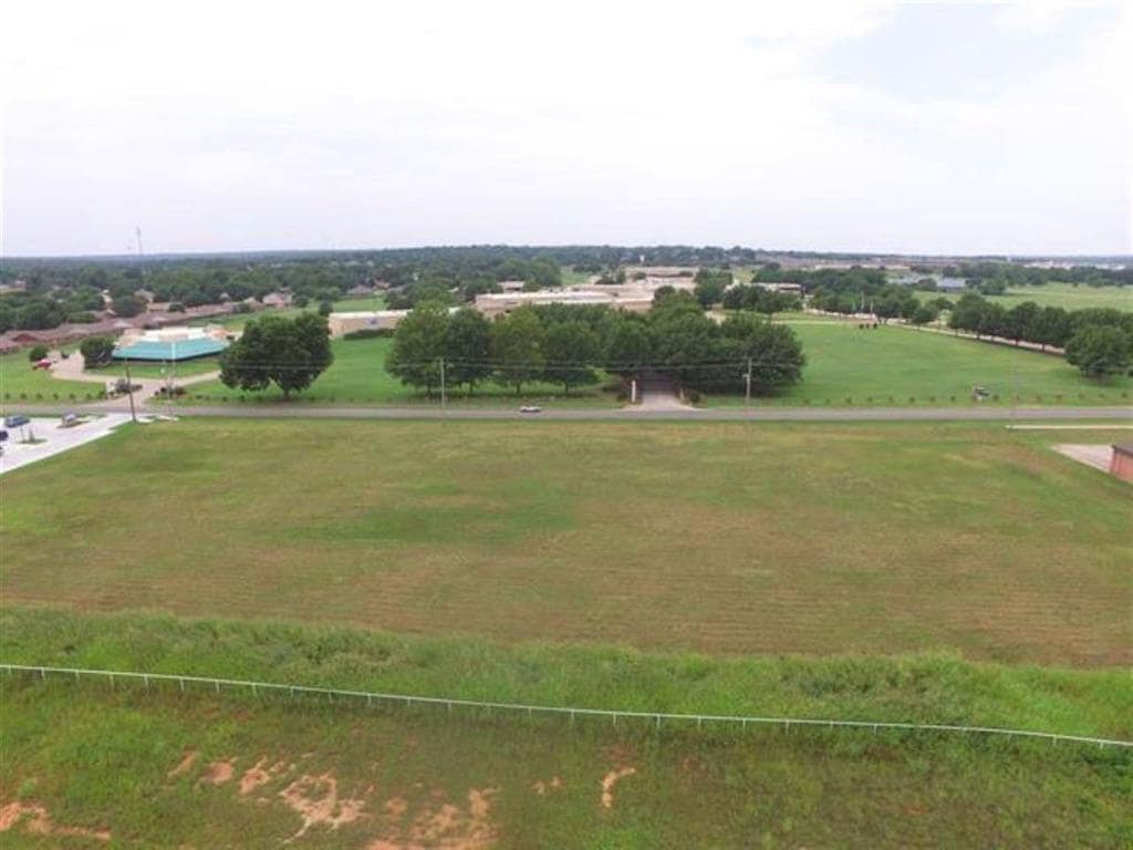 1305 S Sangre Rd, Stillwater, OK for Sale
