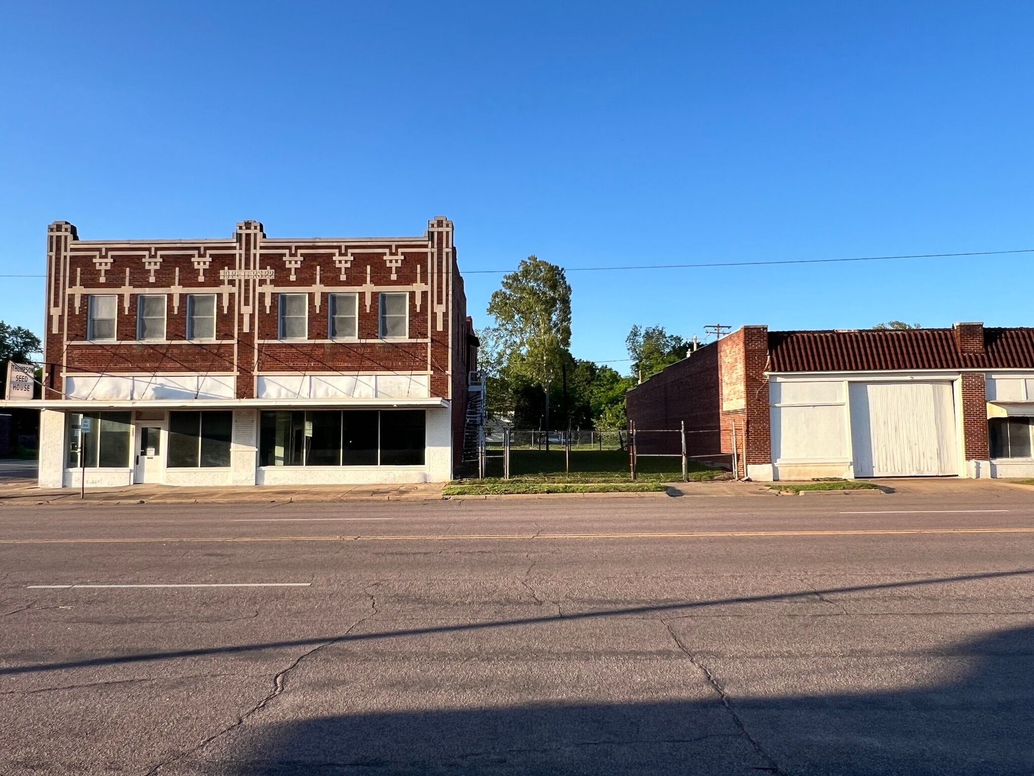 820 W Broadway St, Muskogee, OK for Sale
