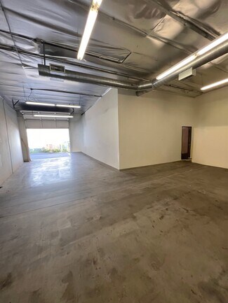 Woodland Hills, CA Industrial - 6430 Variel Ave Woodland Hills, CA Industrial - 6430 Variel Ave