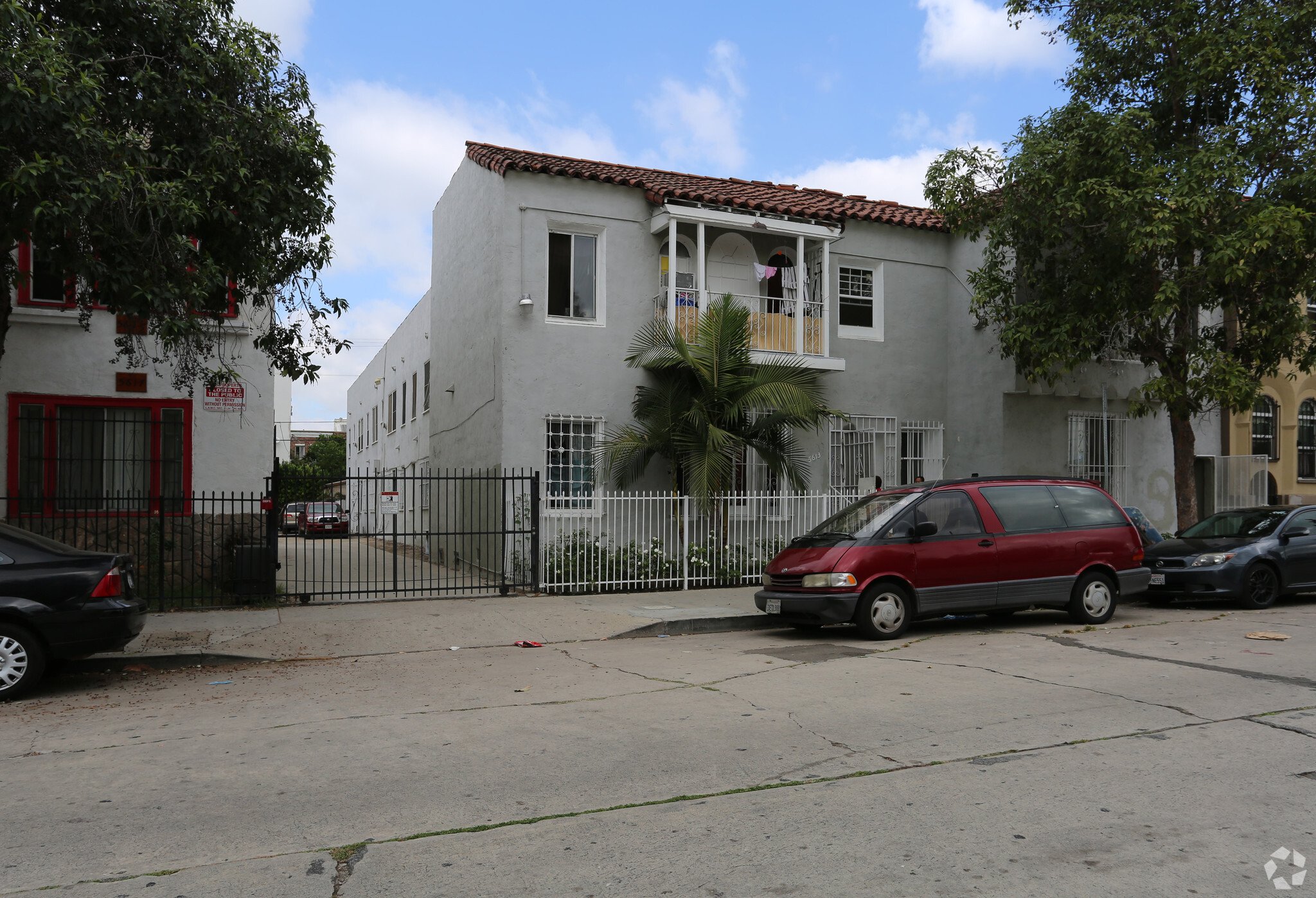 5613 Virginia Ave, Los Angeles, CA for Sale