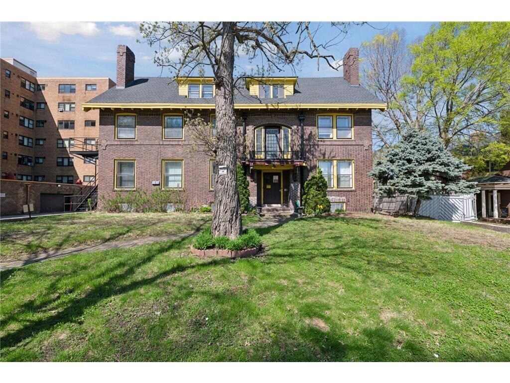 2110 1st Ave S, Minneapolis, MN for Sale