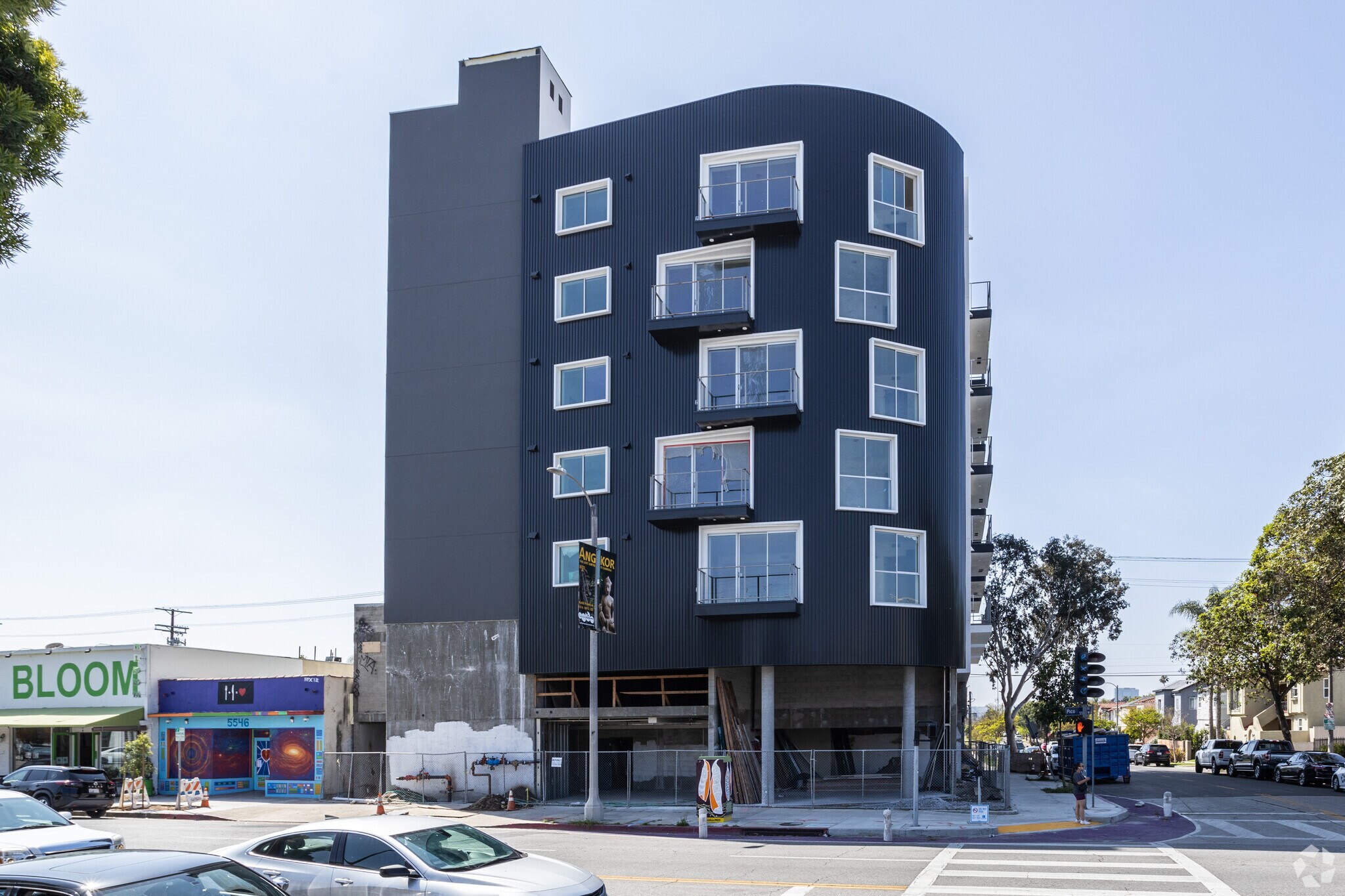 5550 W Pico Blvd, Los Angeles, CA for Rent