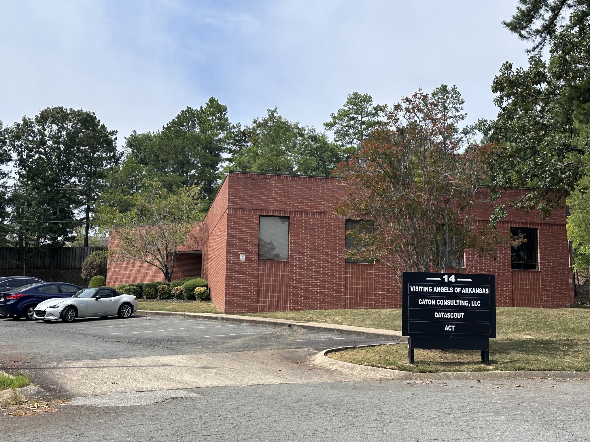 14 Office Park Dr, Little Rock, AR for Sale